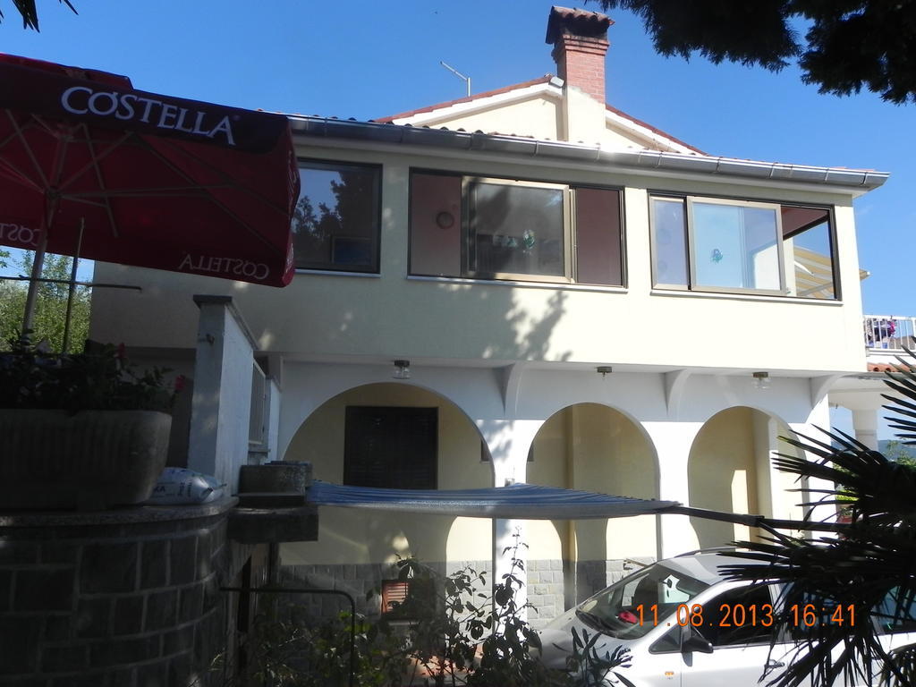 Rooms And Apartments Roza Portoroz Exterior photo